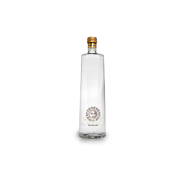 Acqua oligominerale frizzante
