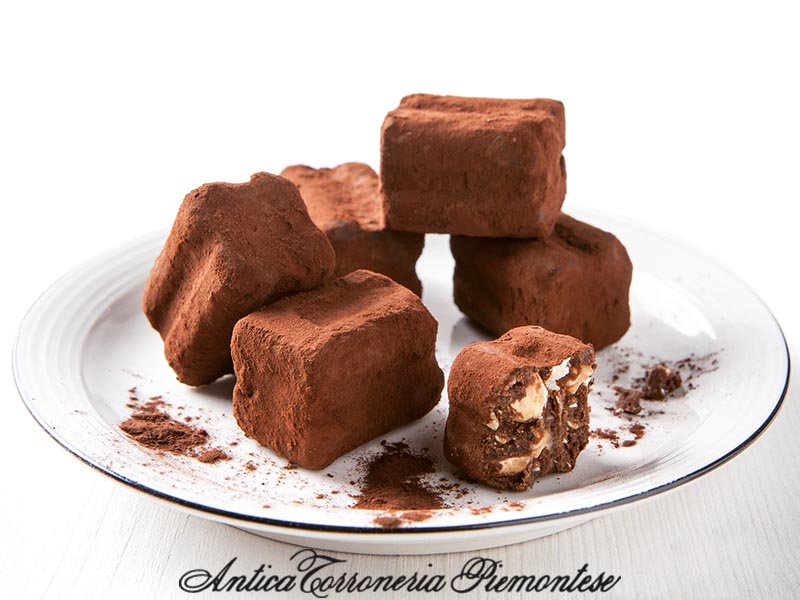 Sweet Truffles with Piedimont IGP Hazelnuts Premium Chocolates detail