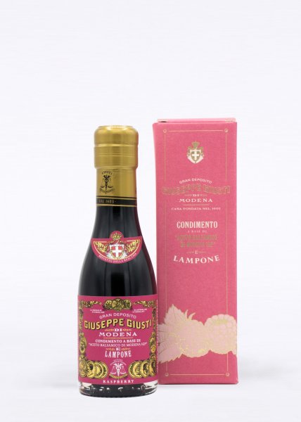Condiment with balsamic vinegar of Modena and raspberry